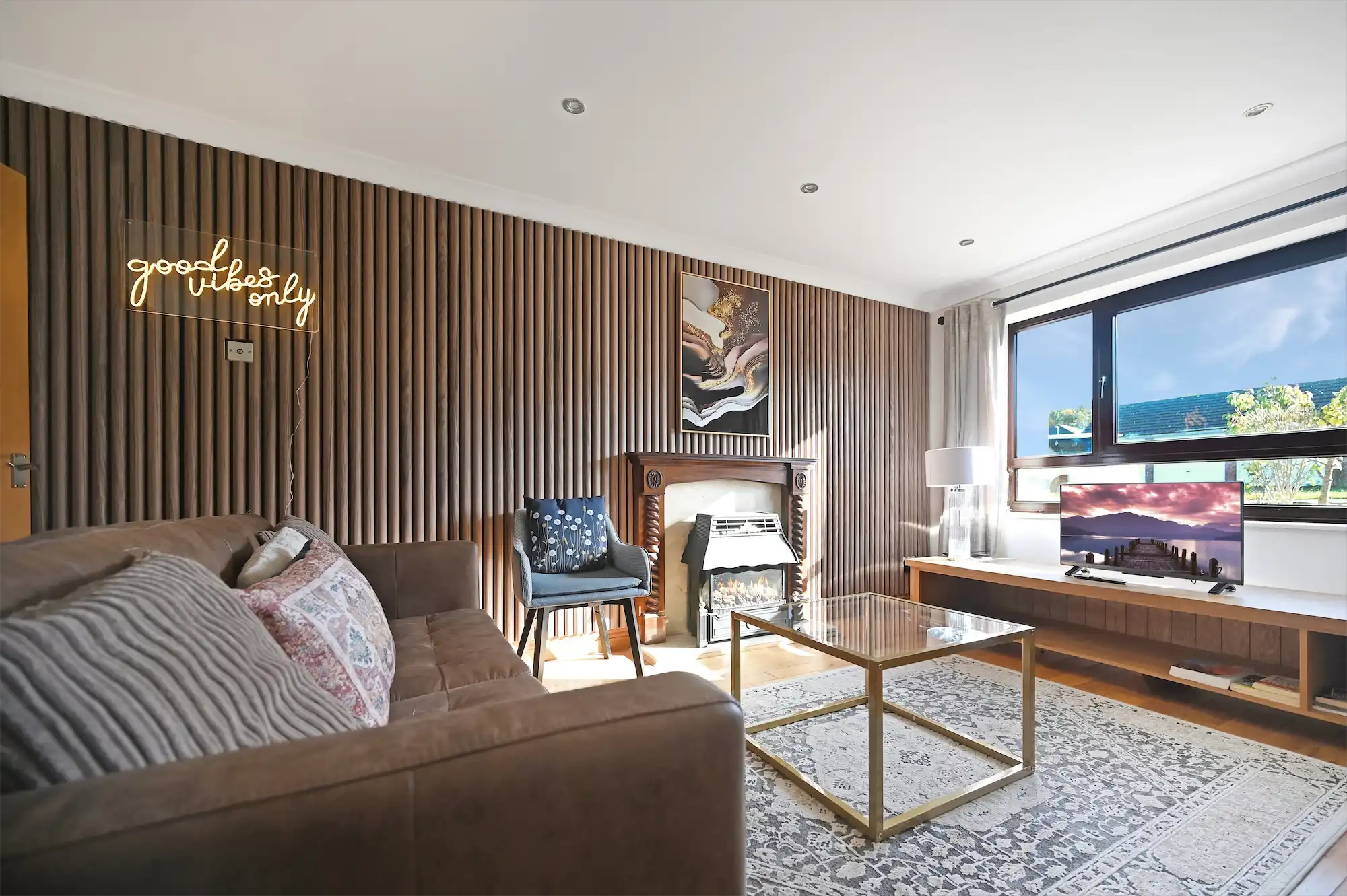 1. Furzton Serviced Apartments