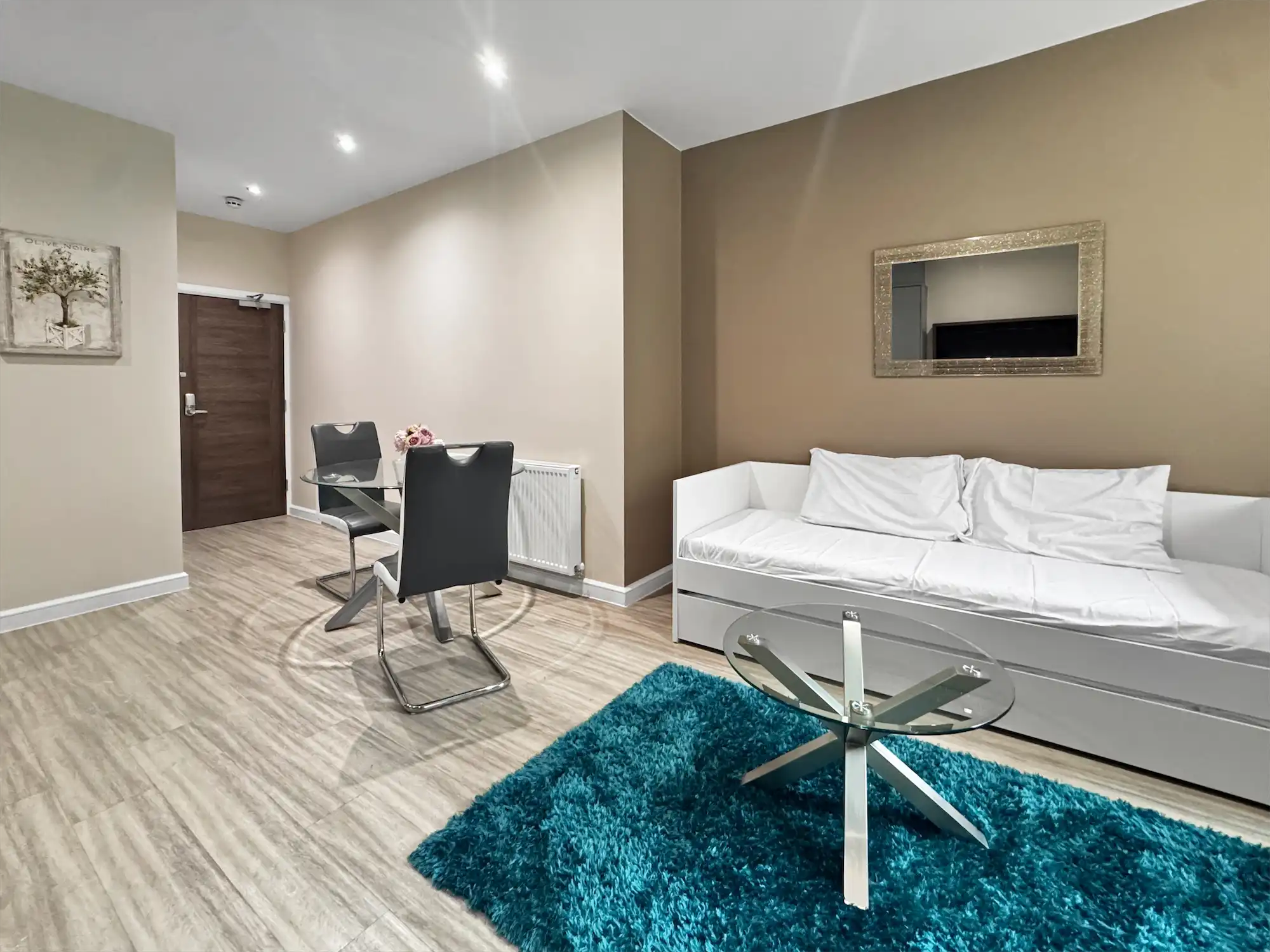 Clyde 20 | One Bed gallery