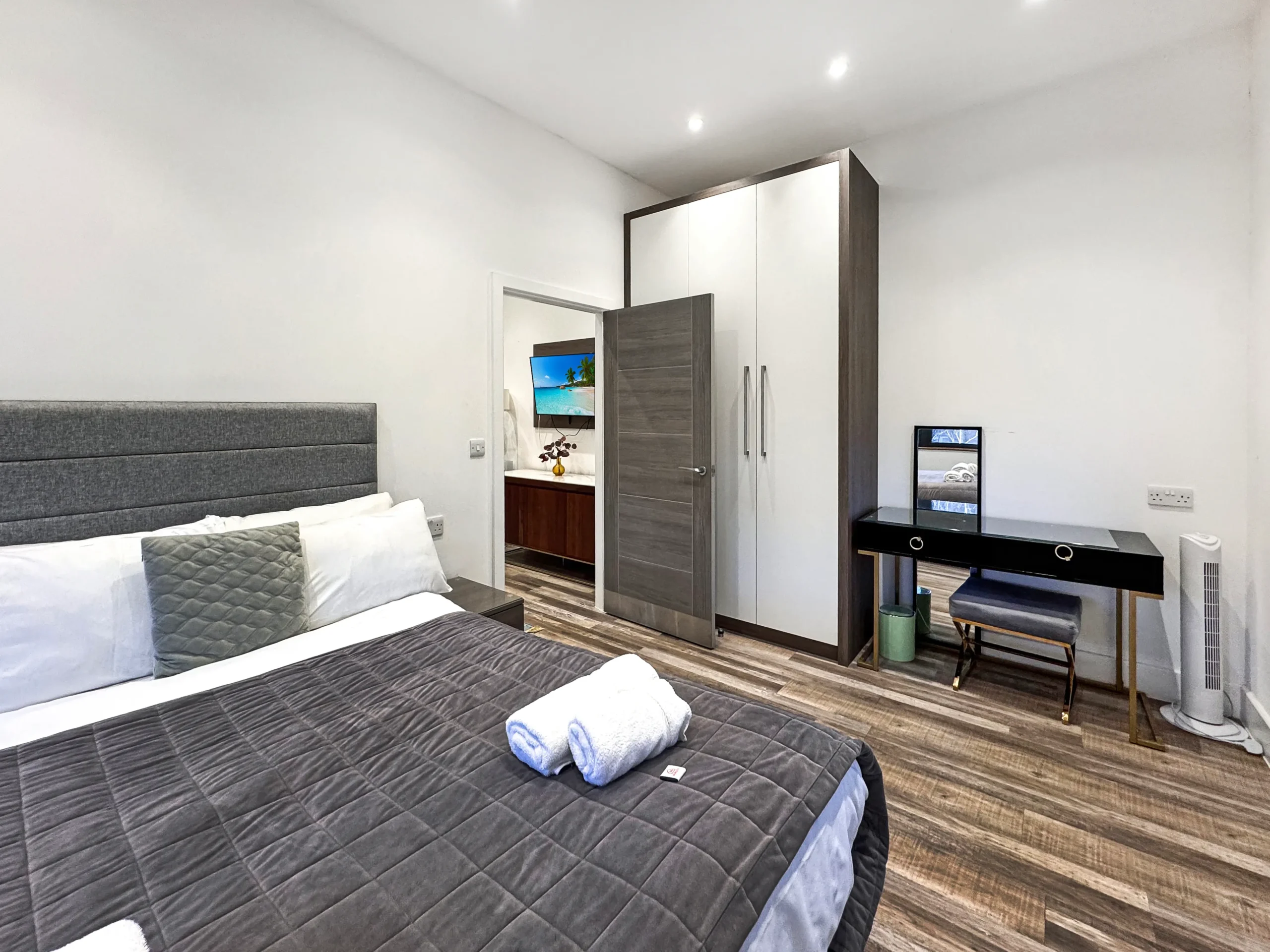 Omega 01 | One Bed gallery